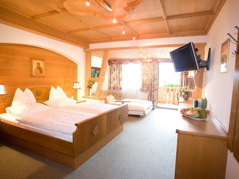 Hotel Landgut Zapfenhof Zellbergeben エクステリア 写真