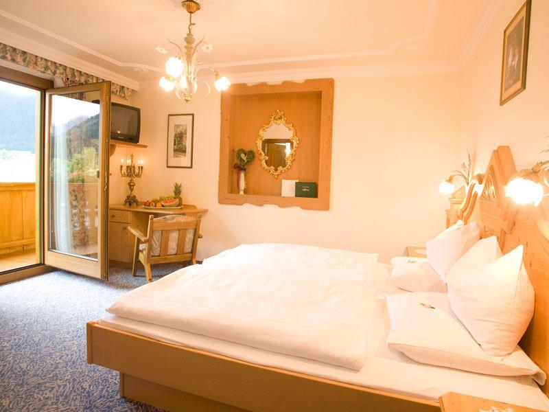 Hotel Landgut Zapfenhof Zellbergeben エクステリア 写真