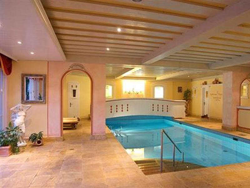 Hotel Landgut Zapfenhof Zellbergeben エクステリア 写真